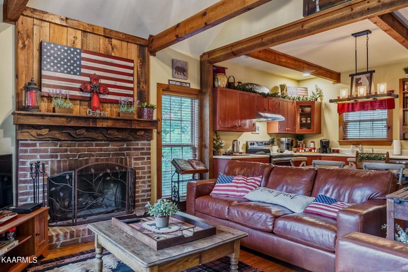 120 Cutter Gap Rd, Townsend, TN 37882