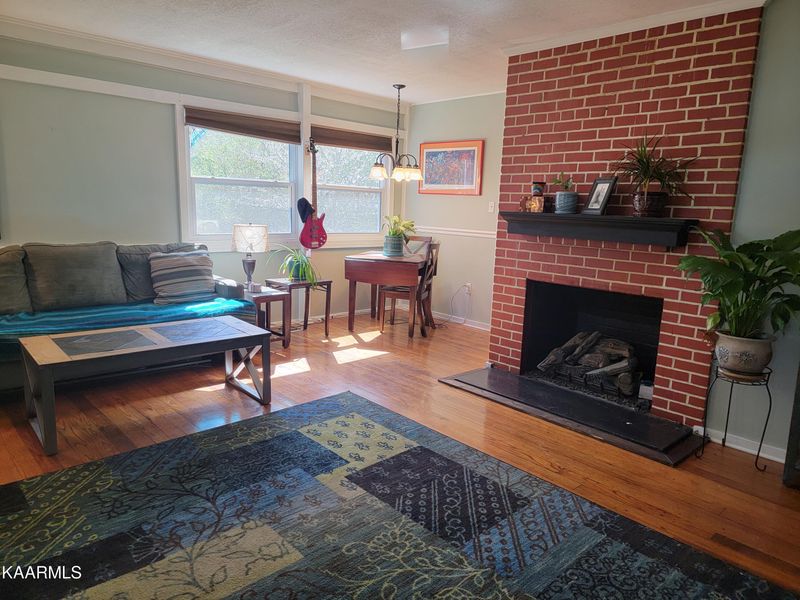 120 Decatur Rd, Oak Ridge, TN 37830