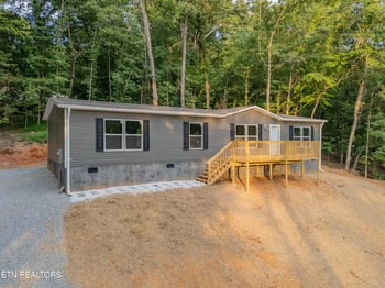 120 Dennis Dr, Kingston, TN 37763