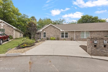 120 Dockery Dr, Maryville, TN 37804