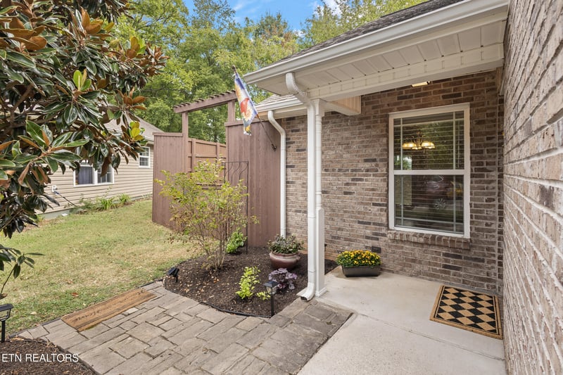 120 Dockery Dr, Maryville, TN 37804
