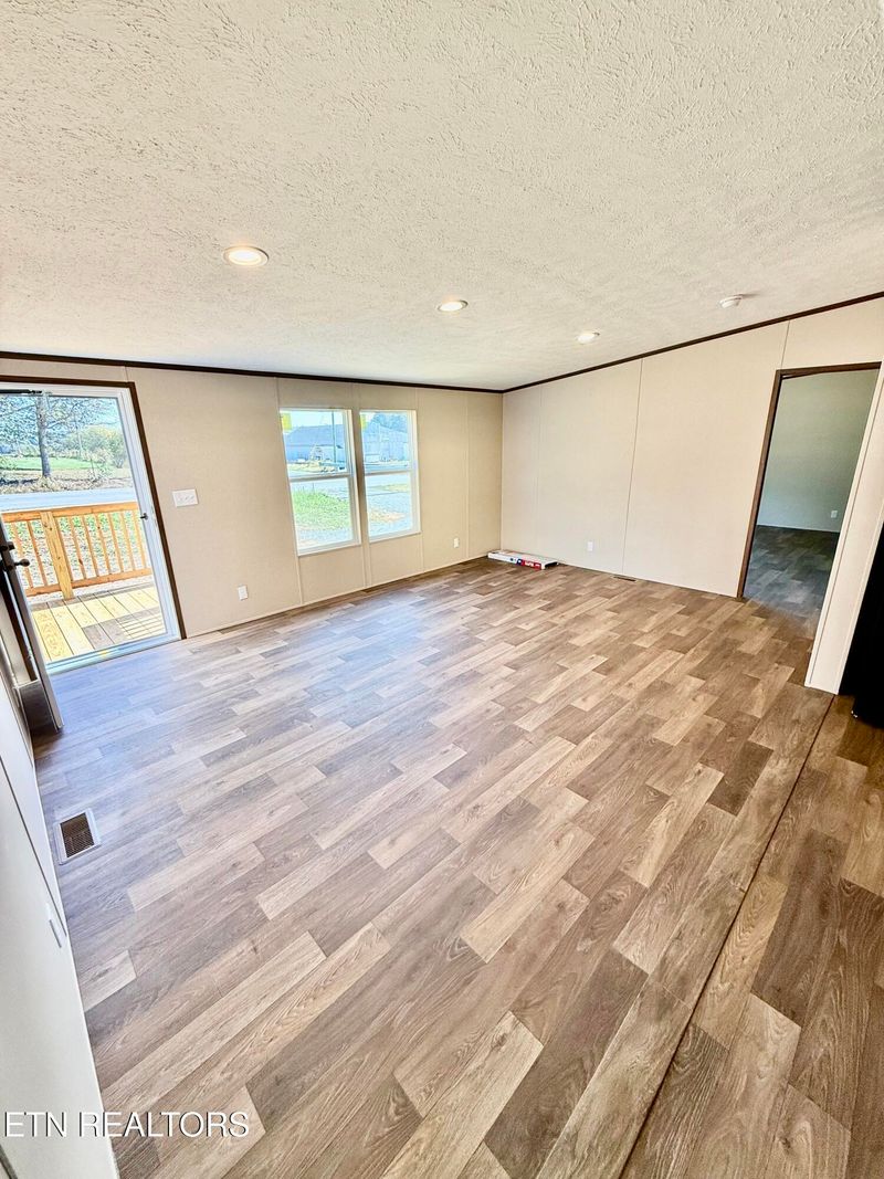 120 E Fifth North St, Morristown, TN 37814