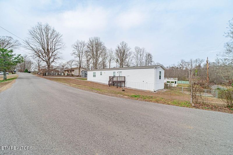 120 East Cir, Powell, TN 37849