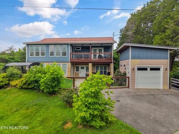 120 Fred King Ln, Sevierville, TN 37876