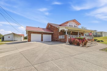 120 Hansard Rd, Maynardville, TN 37807