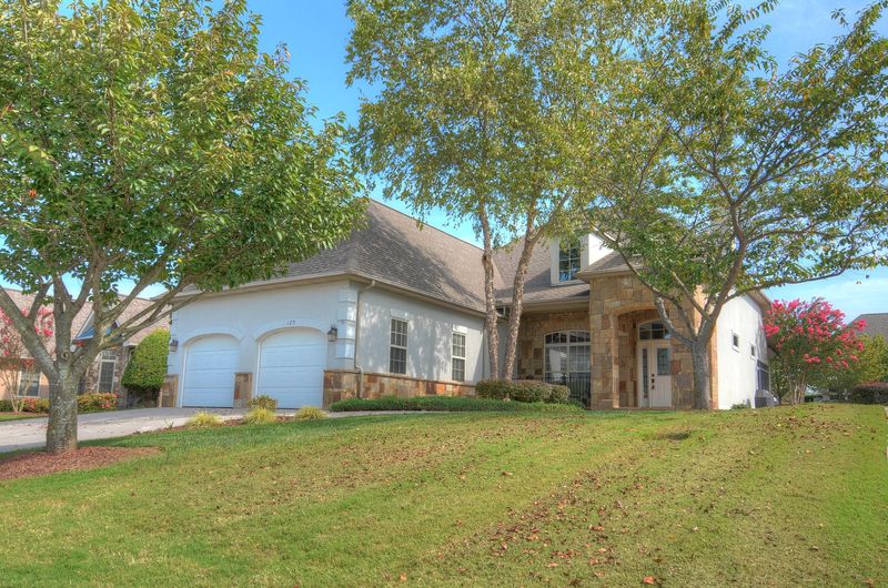 120 Heron Ct, Vonore, TN 37885