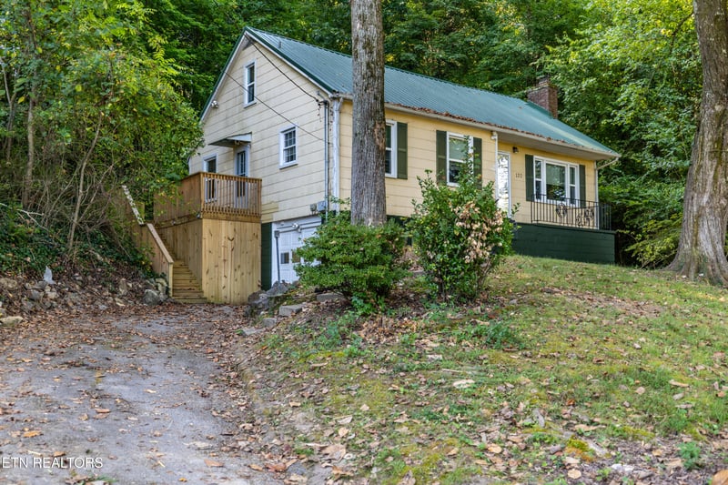 120 Holston Ct, Knoxville, TN 37914