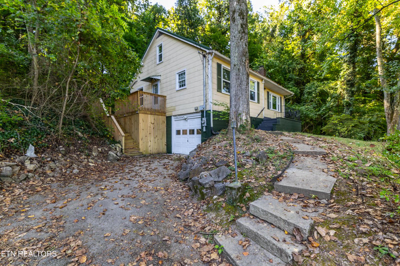 120 Holston Ct, Knoxville, TN 37914
