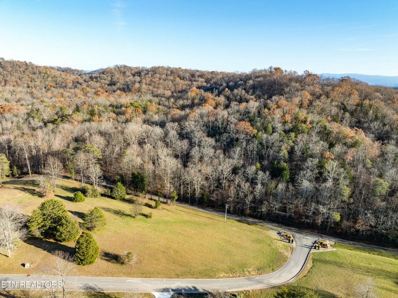 120 Hughes Rd, Greenback, TN 37742