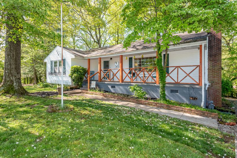 120 Independence Ln, Oak Ridge, TN 37830