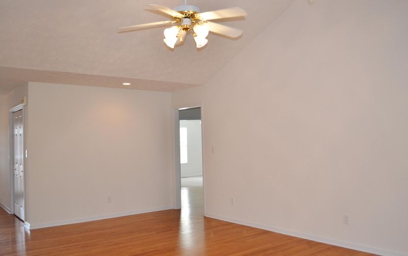 120 Ivy Mill Ct, Knoxville, TN 37924