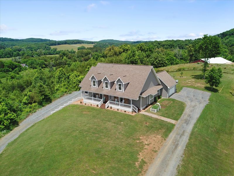120 Jones Dr, Kodak, TN 37764