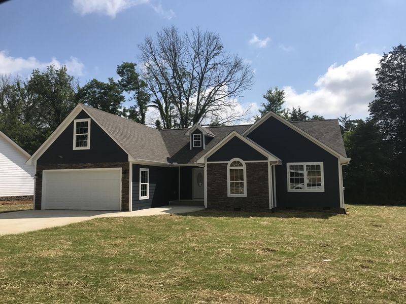 120 Judge Asbury Rd, Jacksboro, TN 37757