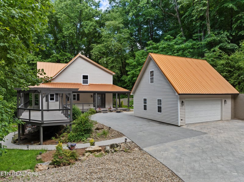 120 Kingdom Ln, Walland, TN 37886