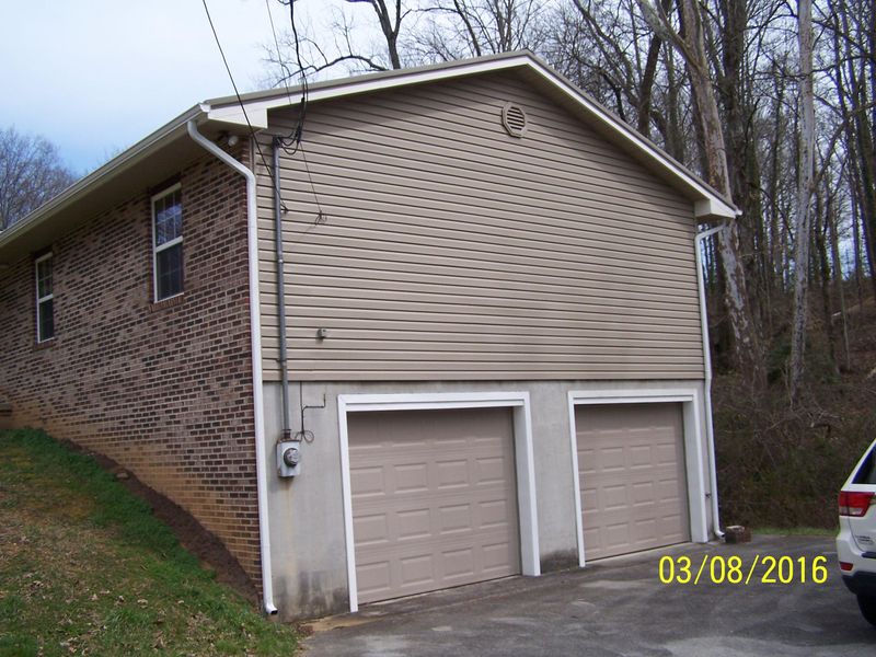 120 Larry Dr, Knoxville, TN 37920