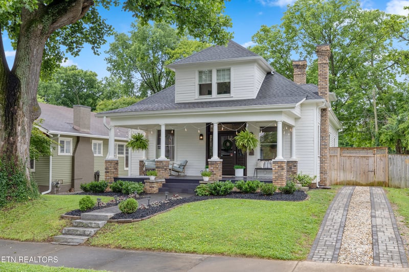 120 Leonard Pl, Knoxville, TN 37917
