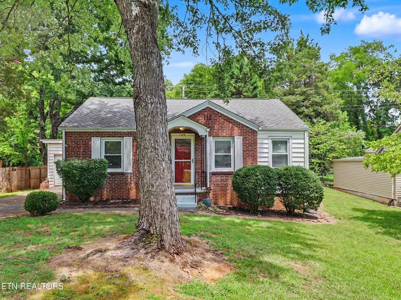 120 Lonas Dr, Maryville, TN 37803