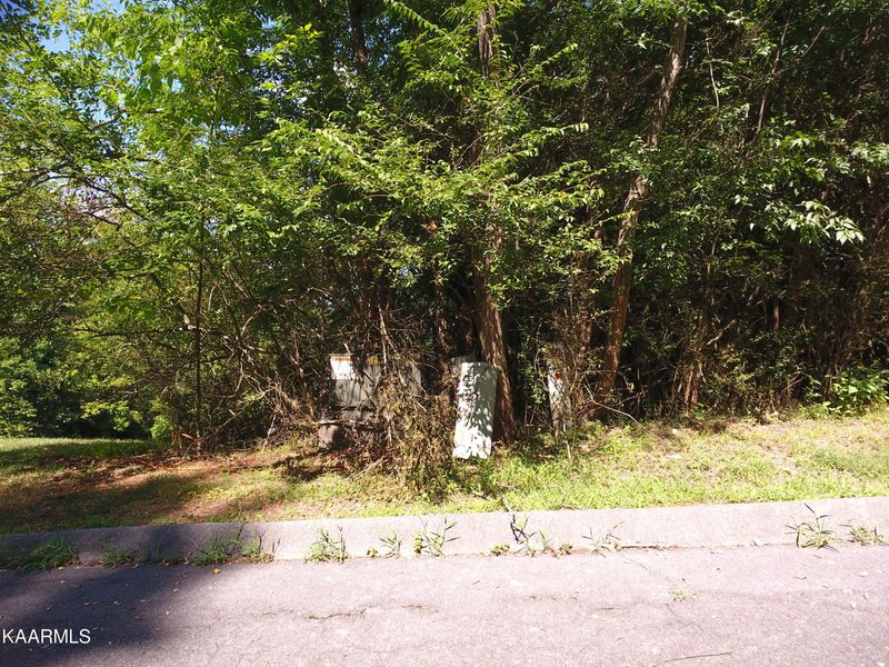120 Merlot Ct, Loudon, TN 37774