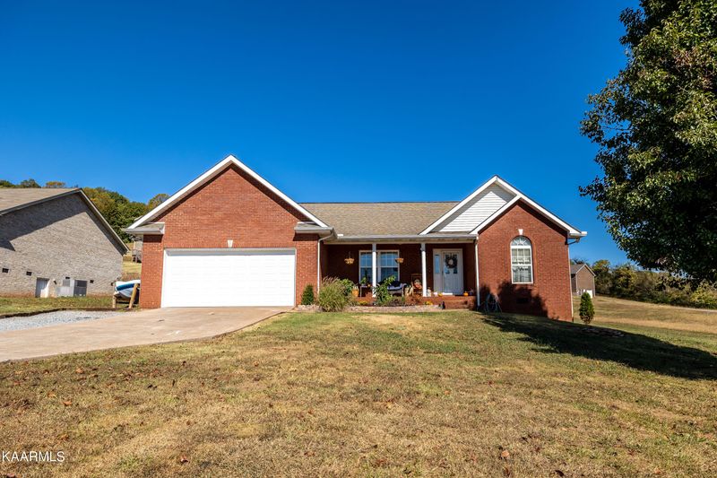 120 Mountain Crest Ln, Greenback, TN 37742