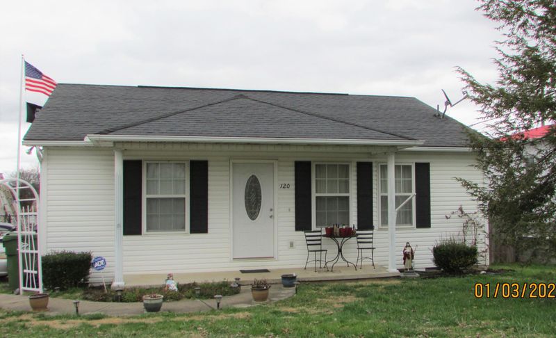 120 N Everett High Rd, Maryville, TN 37804
