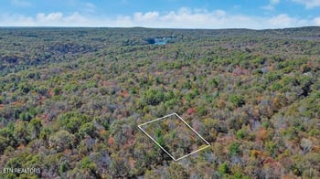 120 Newcastle Ln, Crossville, TN 38555