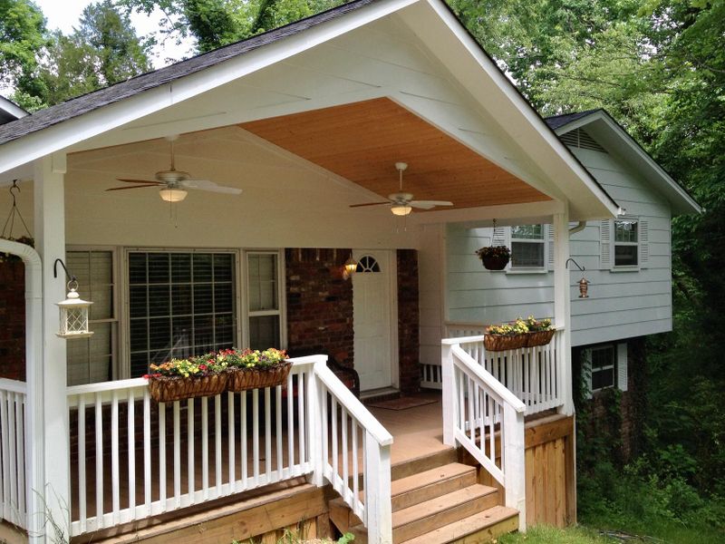 120 Oklahoma Ave, Oak Ridge, TN 37830
