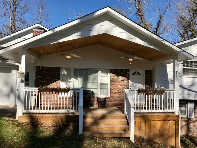 120 Oklahoma Ave, Oak Ridge, TN 37830