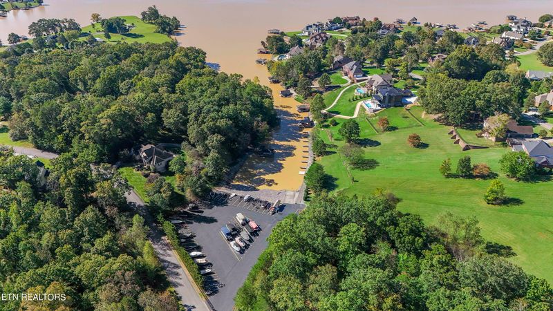 120 Red Grouse Dr #2, Lenoir City, TN 37772