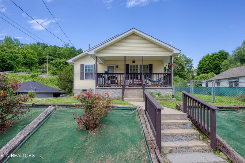 120 Rew St, Oakdale, TN 37829