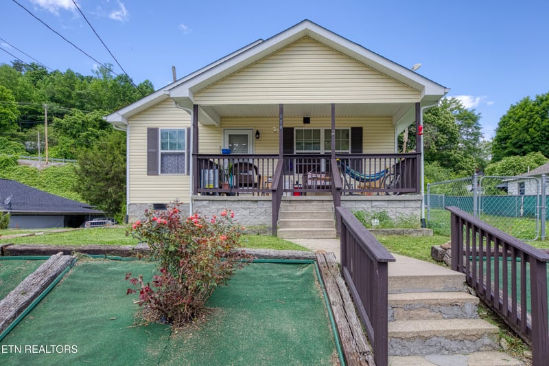 120 Rew St, Oakdale, TN 37829