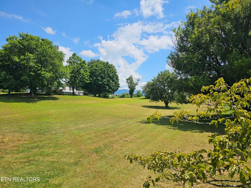 120 Sagefield Dr, Lafollette, TN 37766