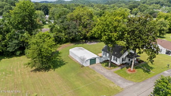 120 Shipe Rd, Powell, TN 37849