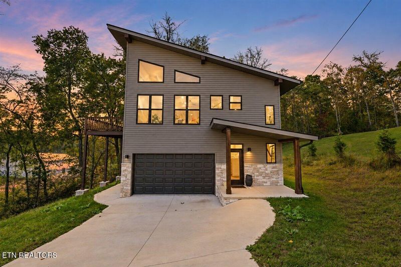 120 Stem Ln, Clinton, TN 37716