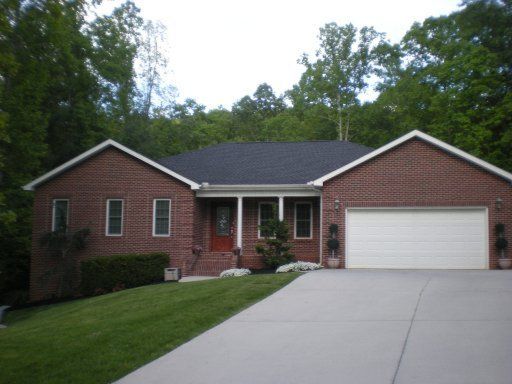 120 Winchester Cr, Oak Ridge, TN 37830