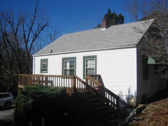 1200 Cedar Ln, Knoxville, TN 37912