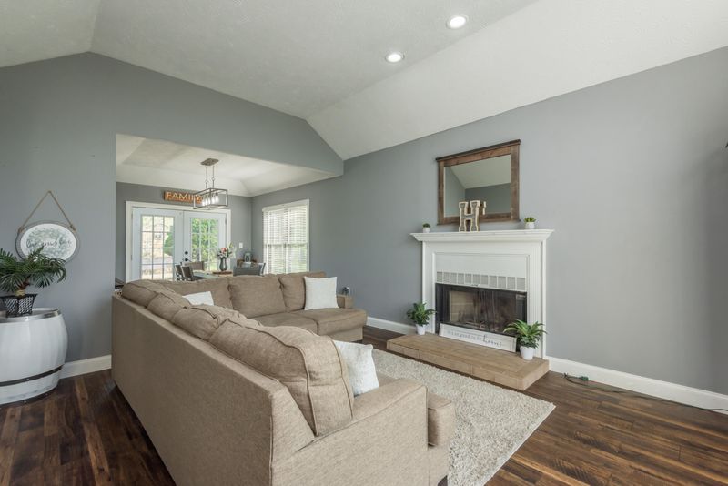 1200 Fairway Dr, Loudon, TN 37774