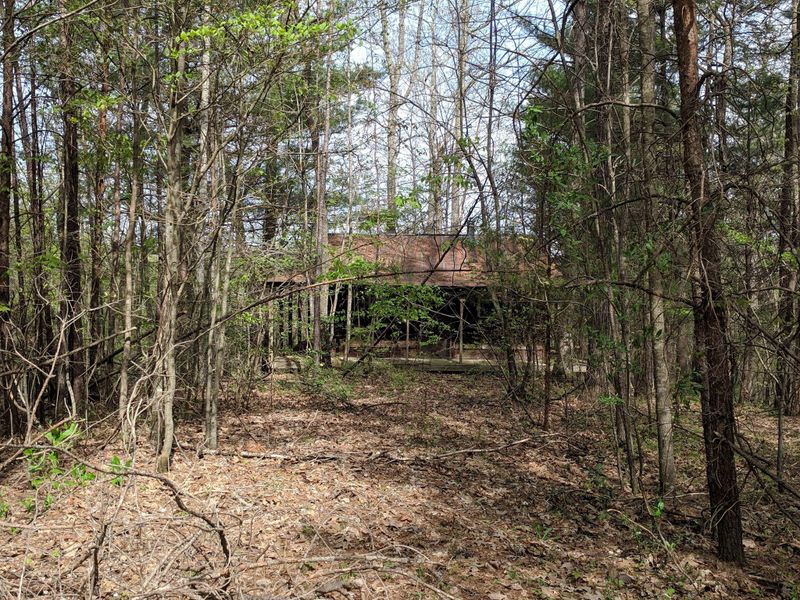 1200 Glades Rd, Sunbright, TN 37872