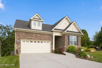 1200 Loggerhead Ln, Knoxville, TN 37932