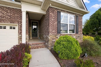 1200 Loggerhead Ln, Knoxville, TN 37932