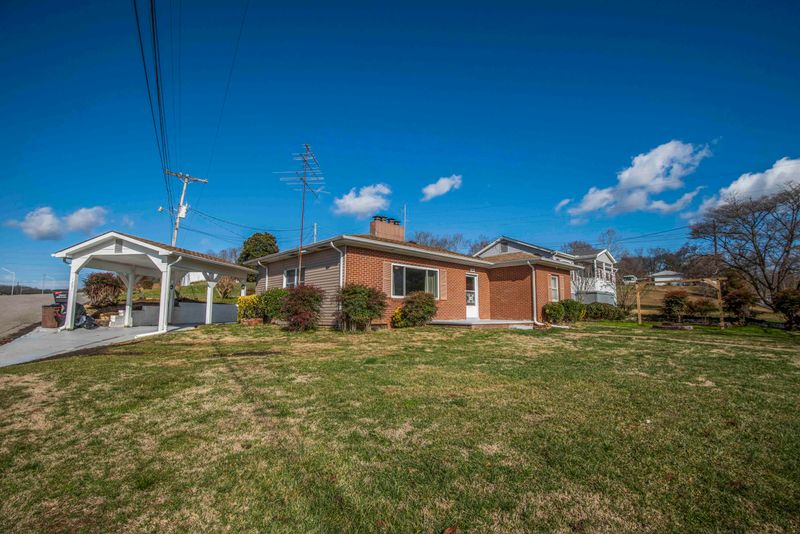1201 E 1st Ave, Lenoir City, TN 37772