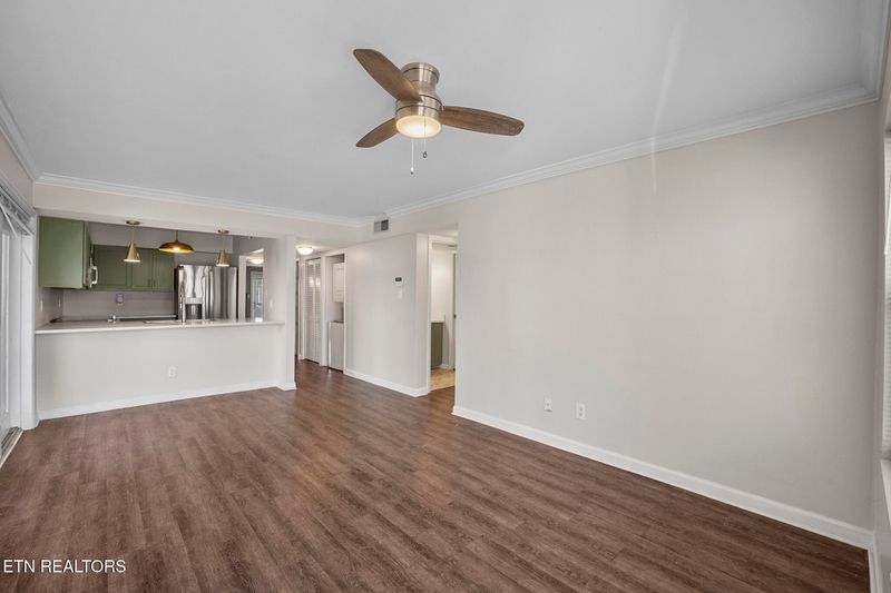 1201 Laurel Ave #101, Knoxville, TN 37916