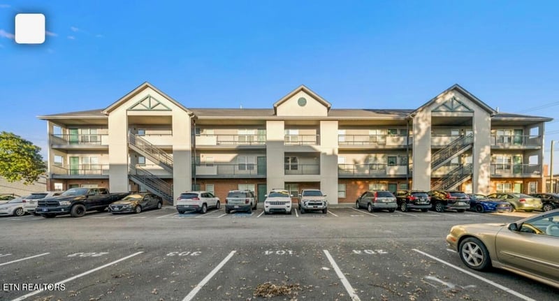 1201 Laurel Ave #304, Knoxville, TN 37916