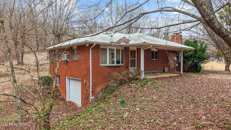 1201 Laurel Bluff Rd, Kingston, TN 37763