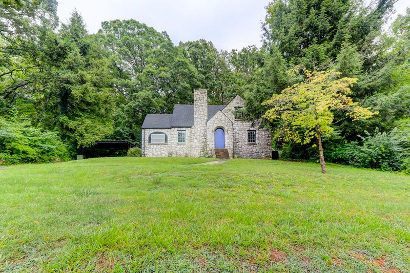 1202 E Broadway Ave, Maryville, TN 37804