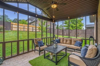 12025 Poplar Meadow Ln, Knoxville, TN 37932
