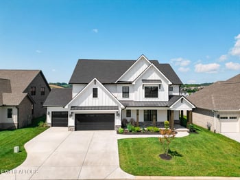 12027 Deer Crossing Dr, Knoxville, TN 37932