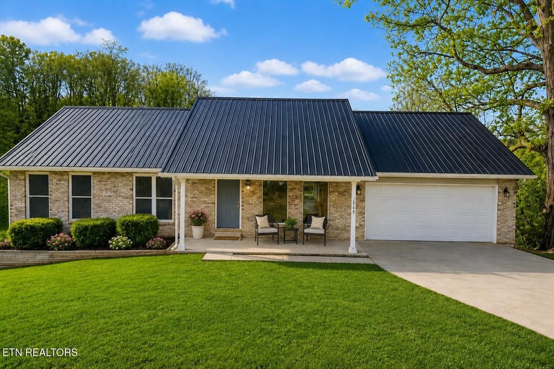 1203 Clendenen Rd, Maryville, TN 37801