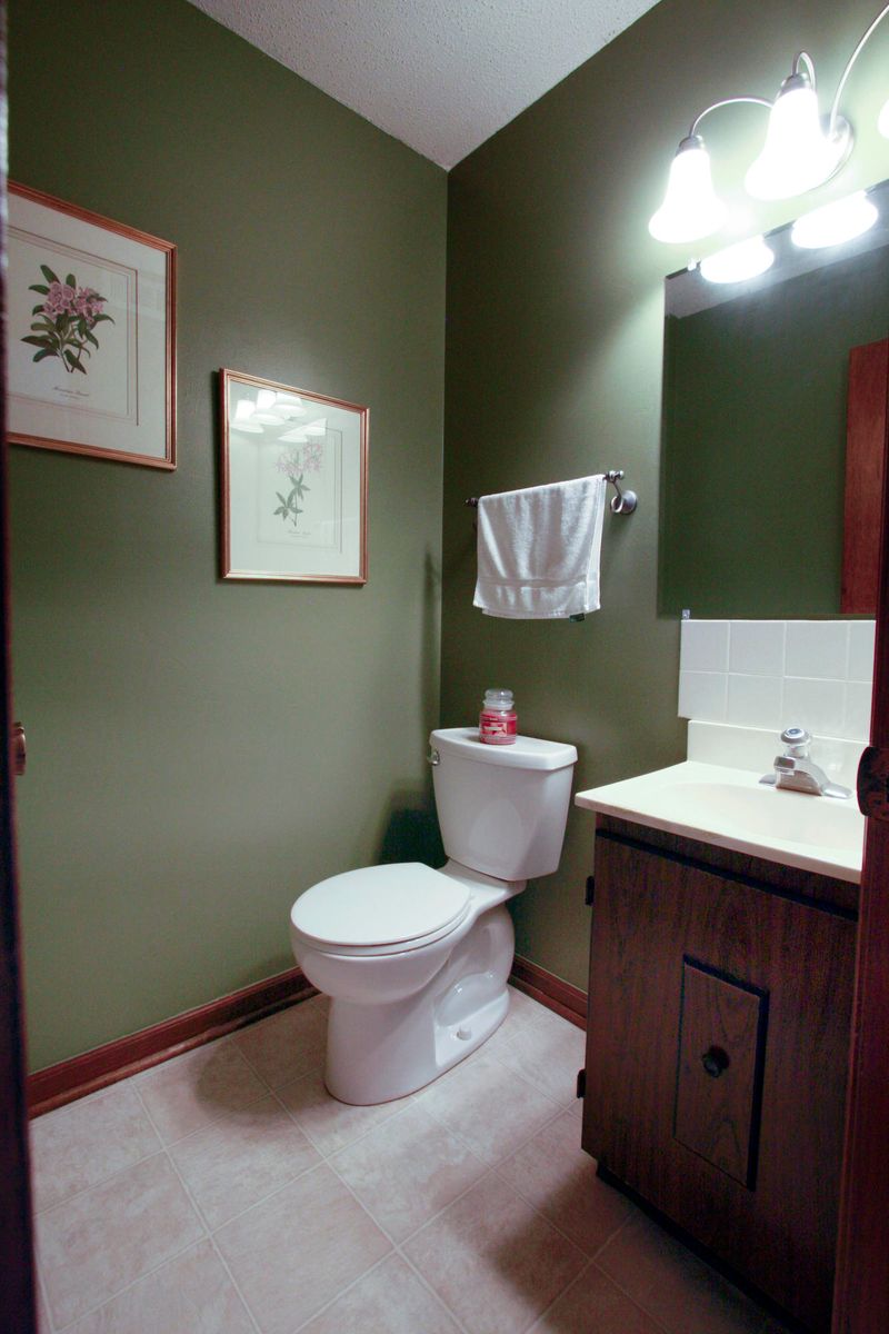 1203 Crest Brook Dr, Knoxville, TN 37923