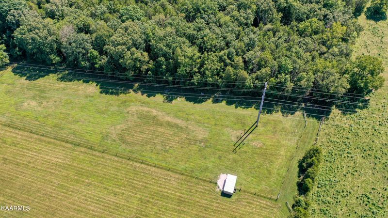 1203 Mountain Rd, Clinton, TN 37716