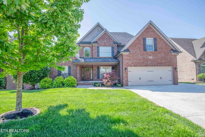 12032 Poplar Meadow Ln, Knoxville, TN 37932